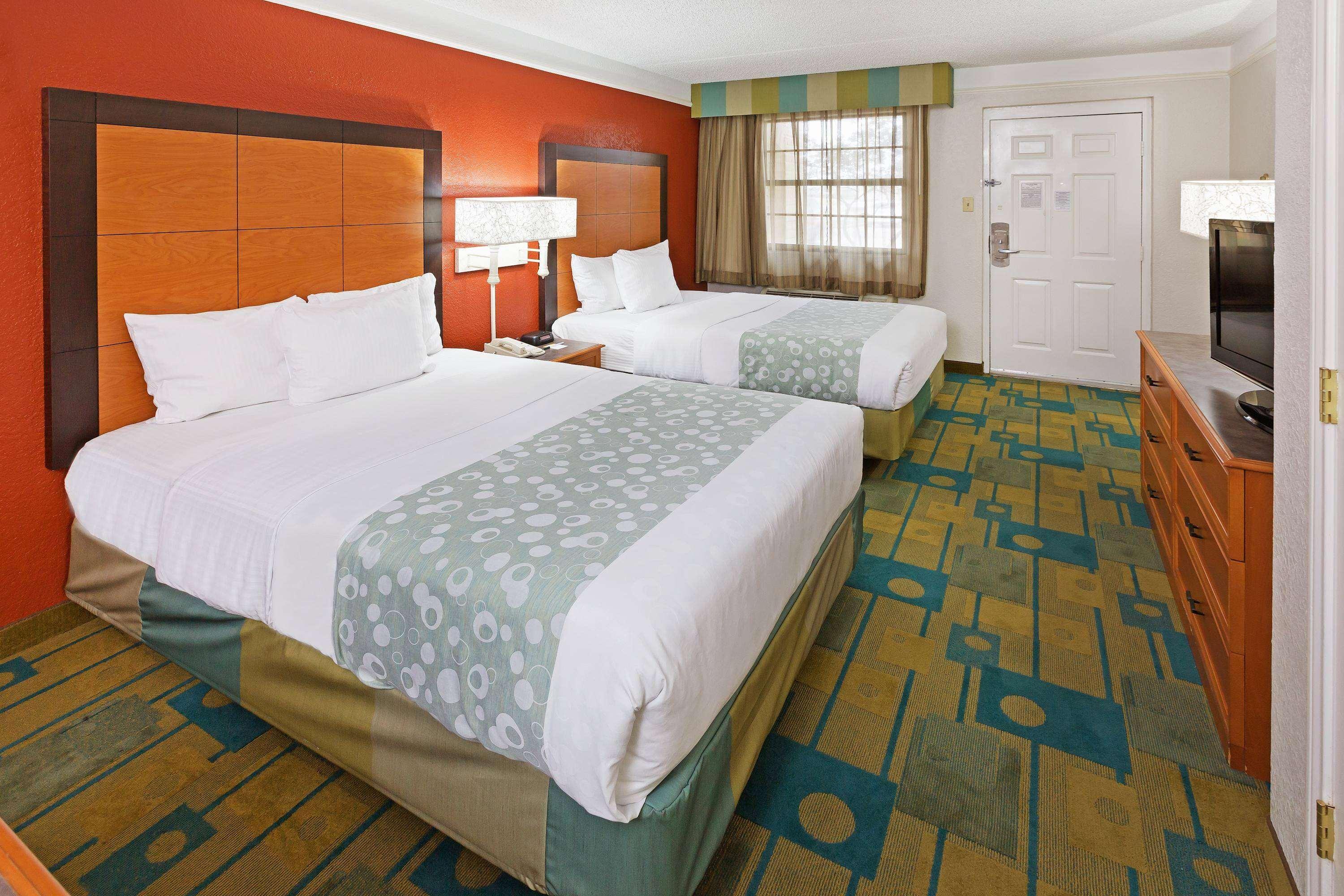 La Quinta Inn By Wyndham Victoria Eksteriør billede