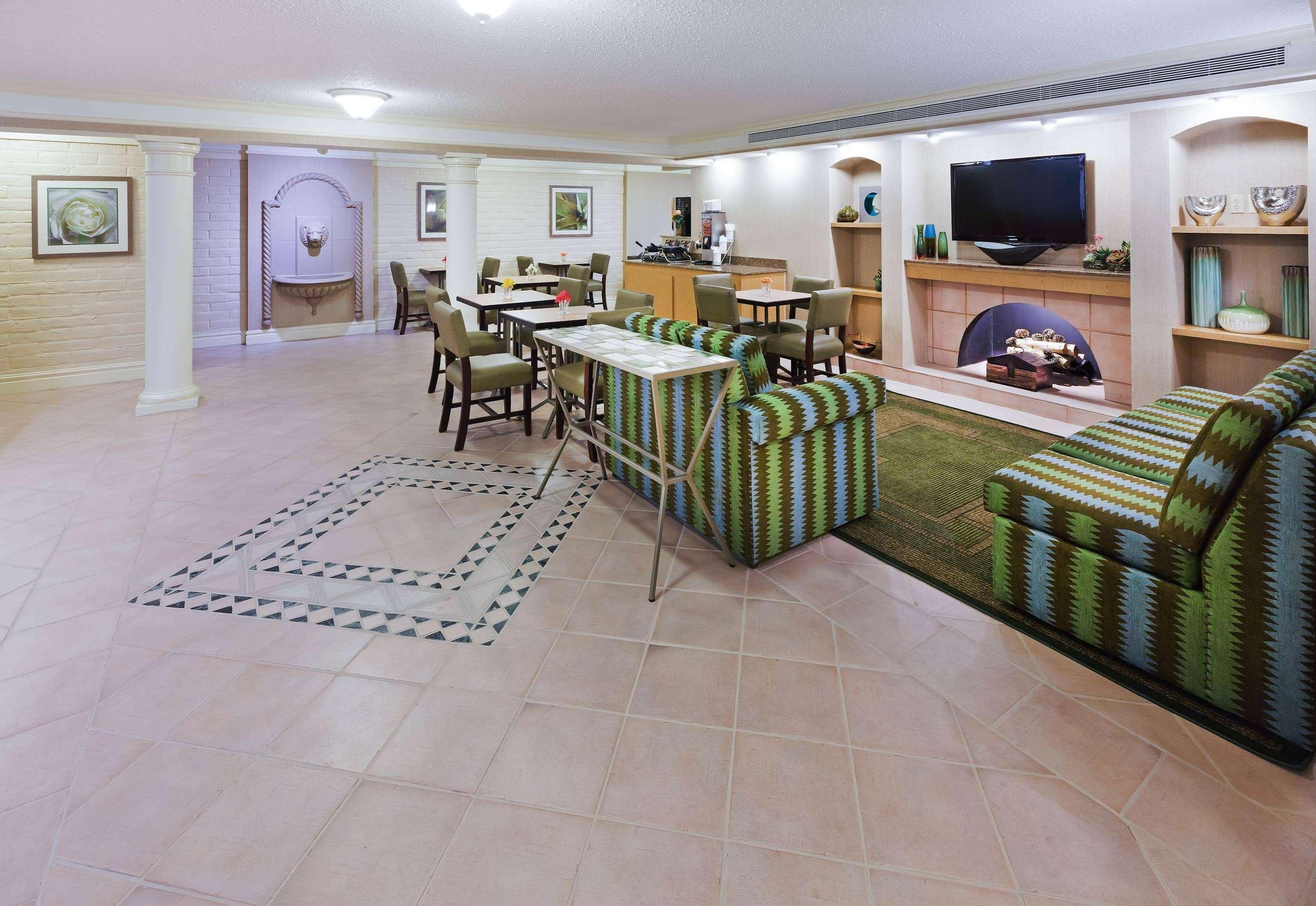 La Quinta Inn By Wyndham Victoria Eksteriør billede
