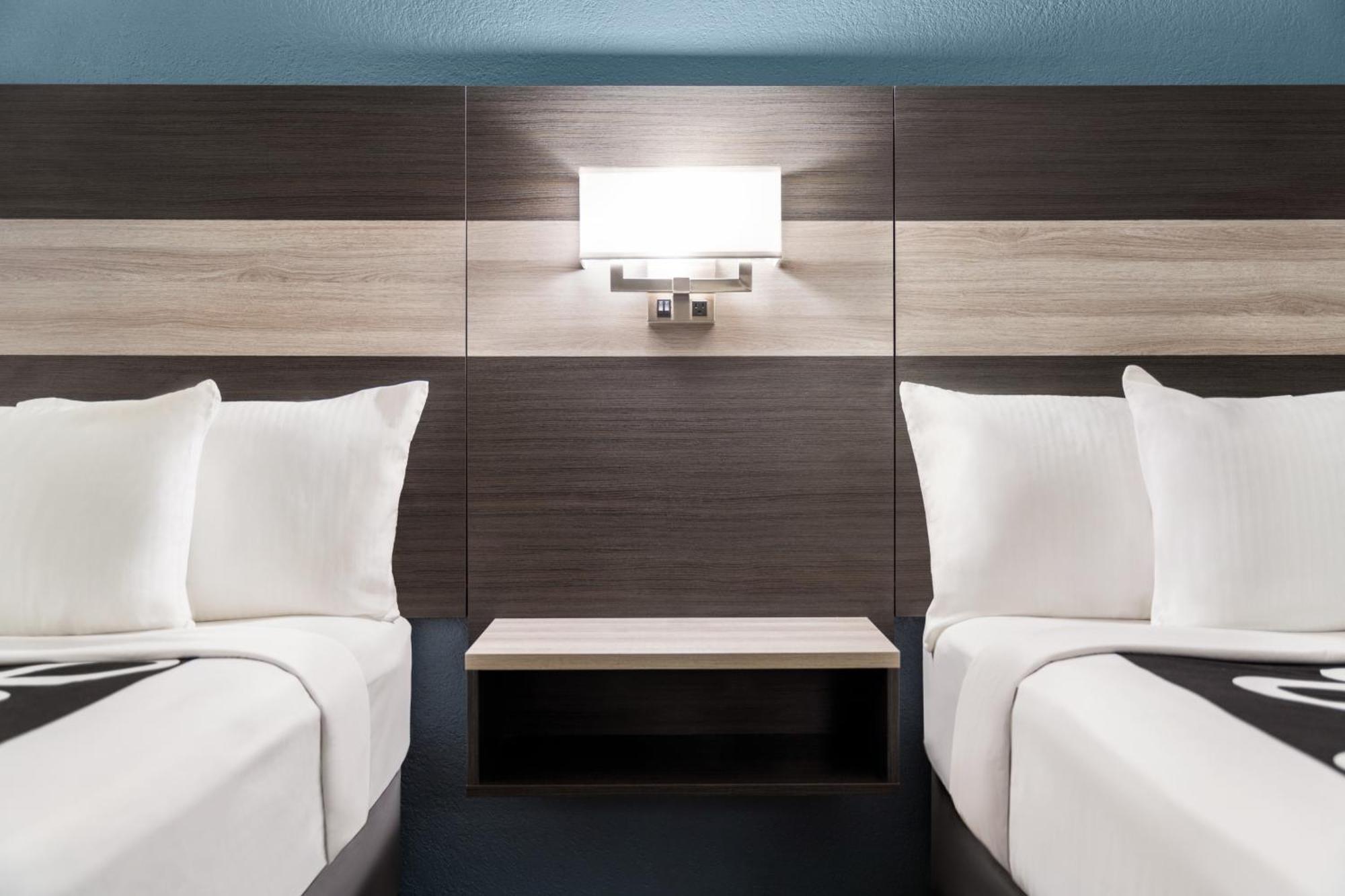 La Quinta Inn By Wyndham Victoria Eksteriør billede