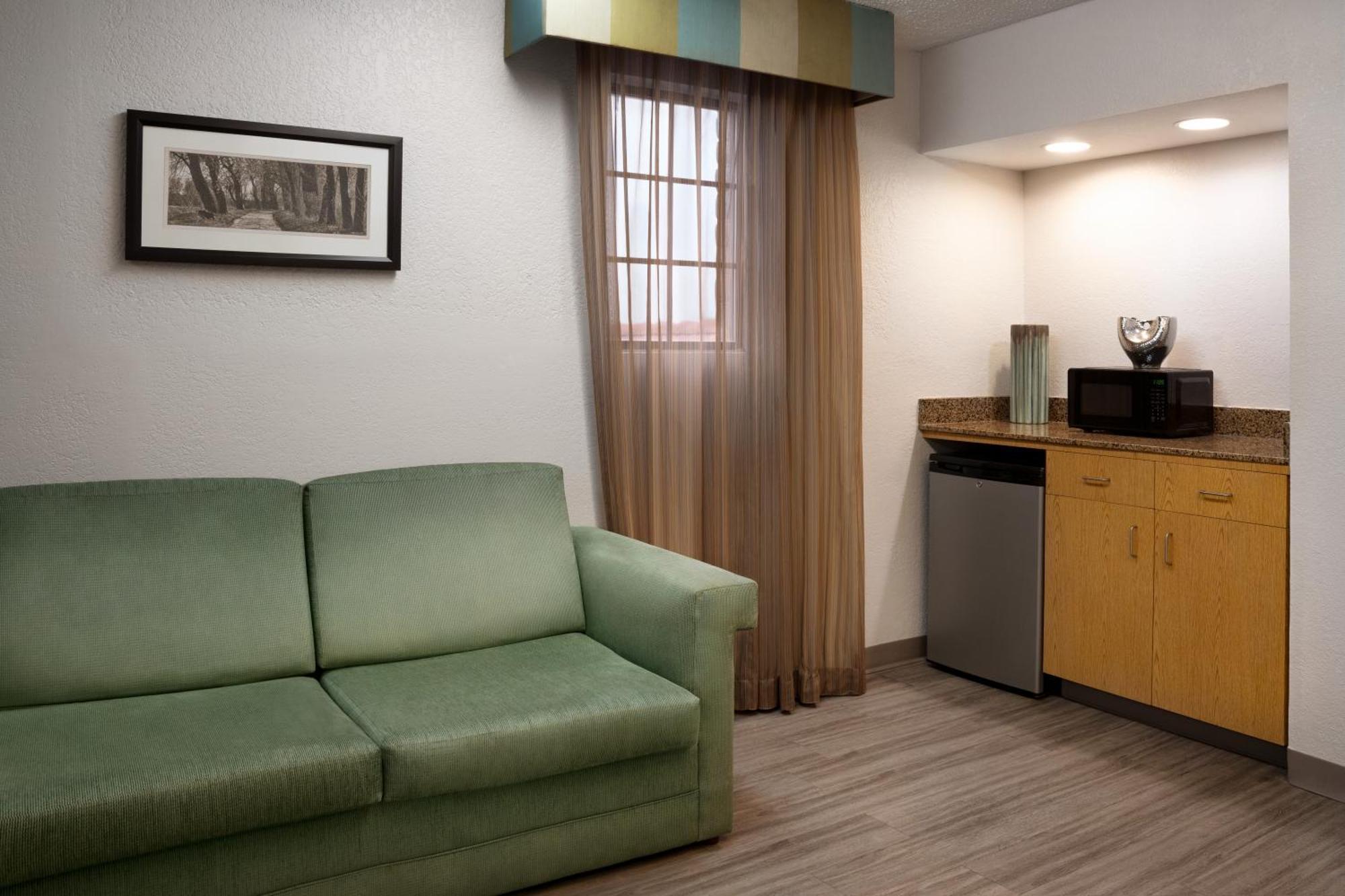 La Quinta Inn By Wyndham Victoria Eksteriør billede